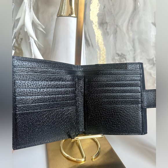 EUC GUCCI Eclipse GG Canvas Wallet - Picture 13 of 16